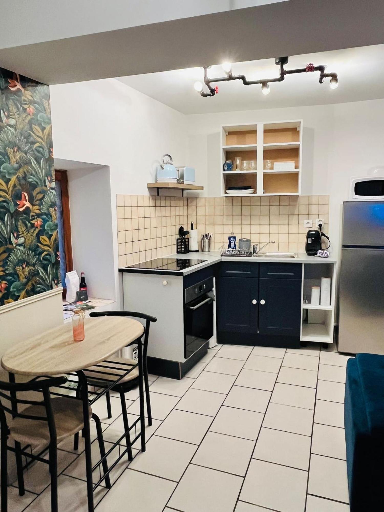 Duplex Charmant Au Coeur De Levroux Экстерьер фото