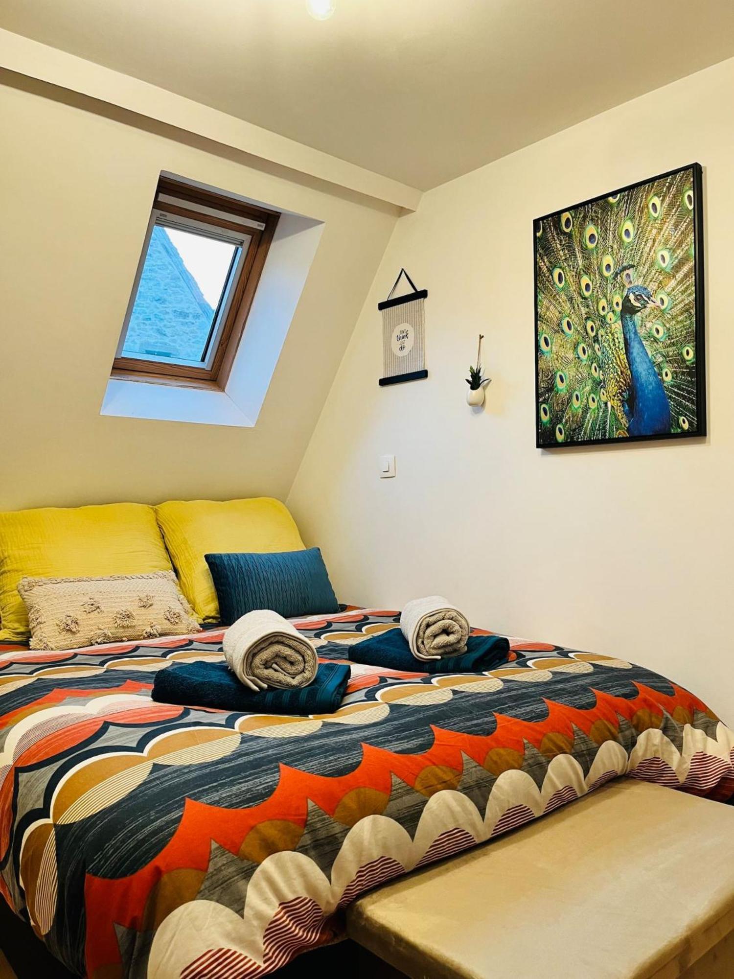 Duplex Charmant Au Coeur De Levroux Экстерьер фото